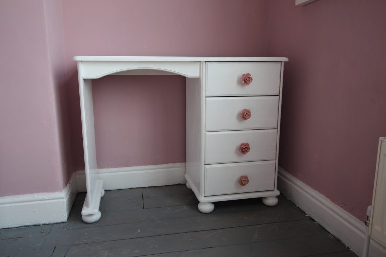 How to upcycle an old dressing table • Turning a House into a Home