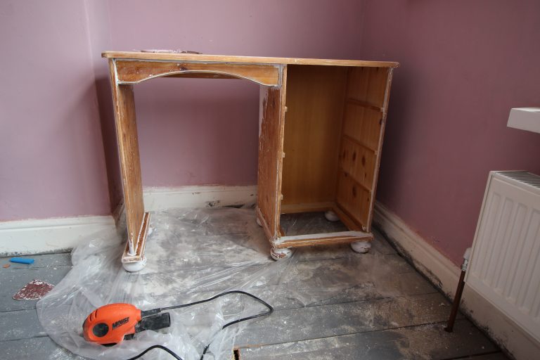 How to upcycle an old dressing table • Turning a House into a Home
