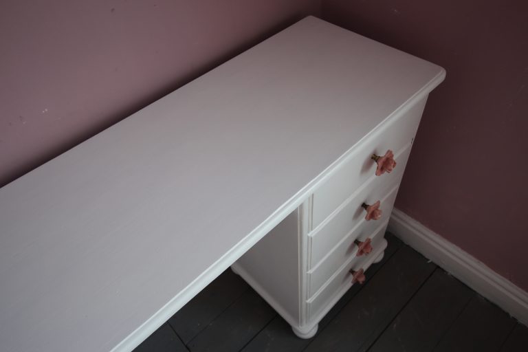 How to upcycle an old dressing table • Turning a House into a Home