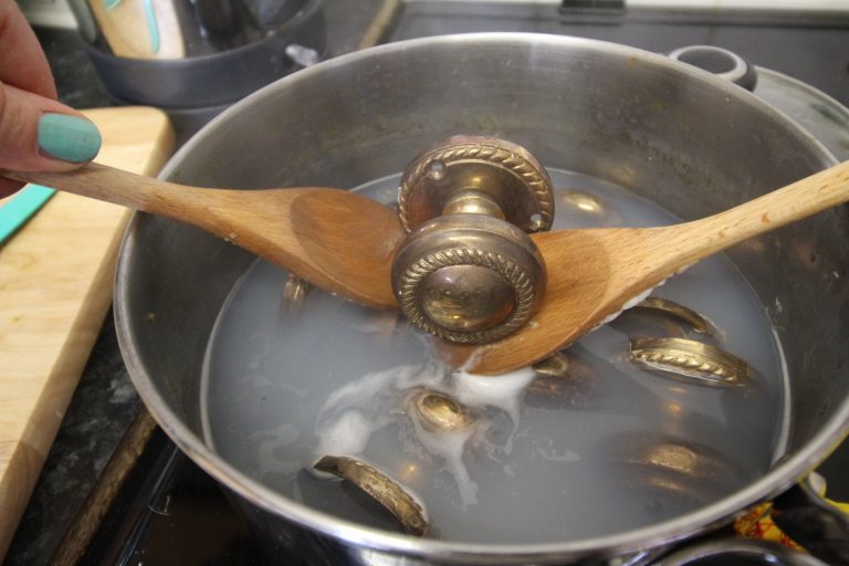 How to clean brass with homemade cleaner • Turning a House into a Home