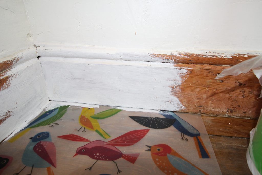 Painting skirting boards in a jiffy